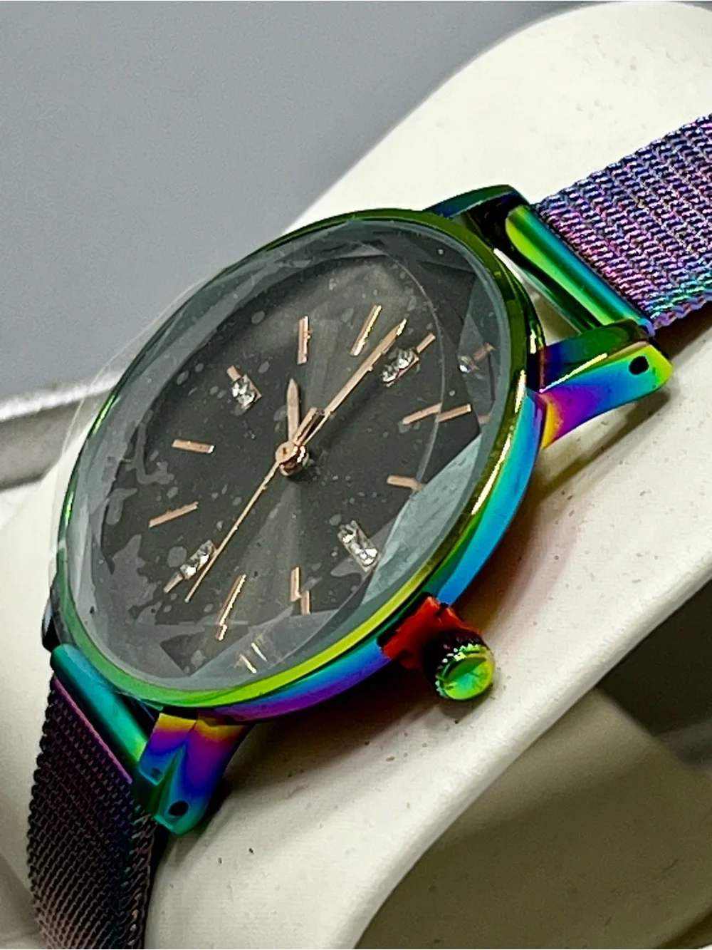 Iridescent Mesh Band Watch with Silver Gray Dial